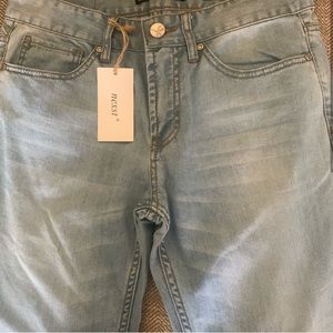 New with Tags Nexst Straight Leg Jeans Size 30. Very Cute see all photos